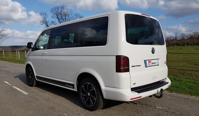 VOLKSWAGEN T5 MULTIVAN 2.0 TDI 140 DSG – EDITION 25