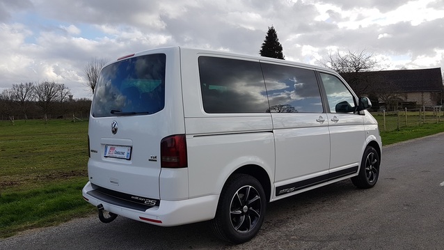 VOLKSWAGEN T5 MULTIVAN 2.0 TDI 140 DSG – EDITION 25