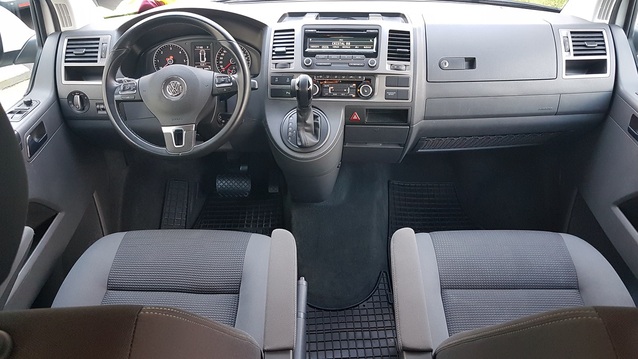 VOLKSWAGEN T5 MULTIVAN 2.0 TDI 140 DSG – EDITION 25
