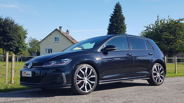 VOLKSWAGEN GOLF VII GTI