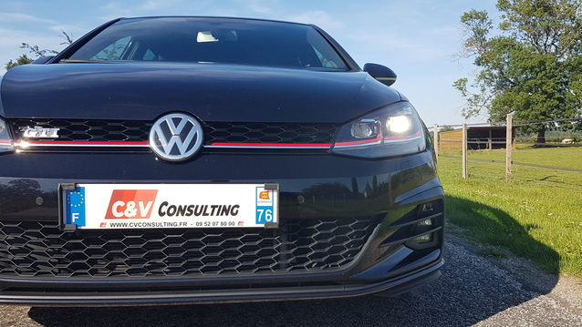 VOLKSWAGEN GOLF VII GTI