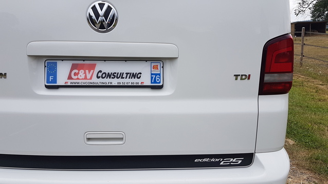 VOLKSWAGEN T5 MULTIVAN 2.0 TDI 140 EDITION 25