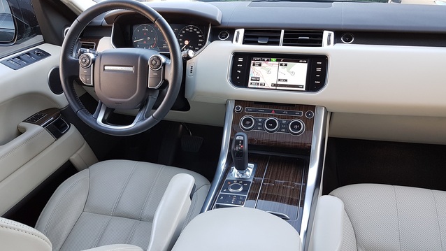 LAND ROVER RANGE ROVER SPORT HSE