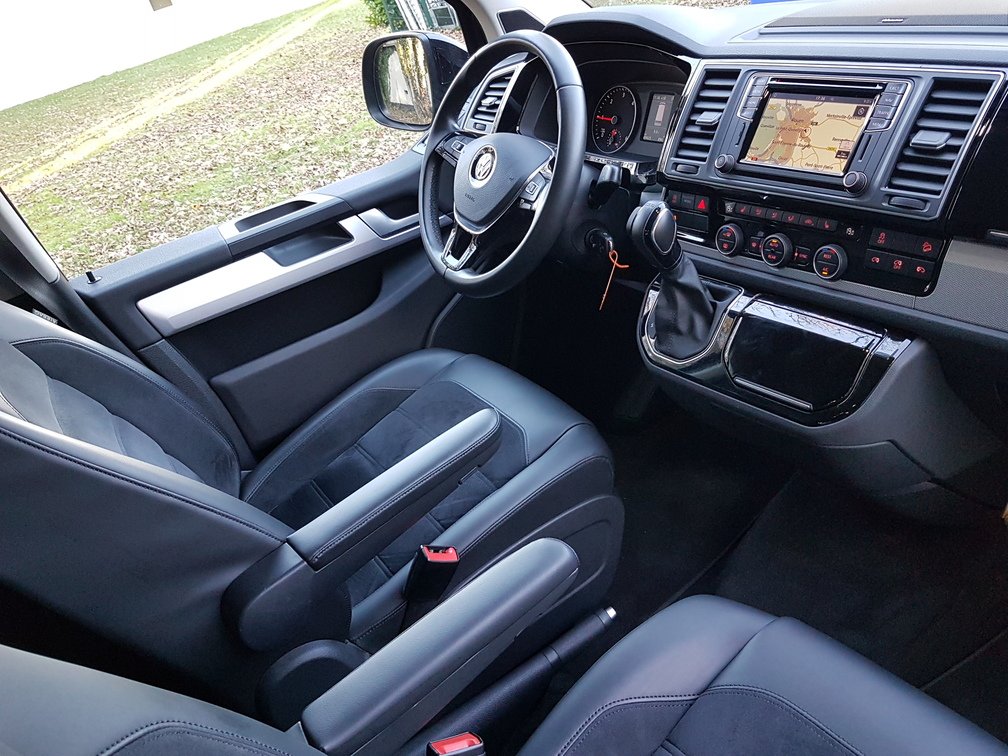 VOLKSWAGEN T6 MULTIVAN HIGHLINE 2.0 TDI 204 DSG