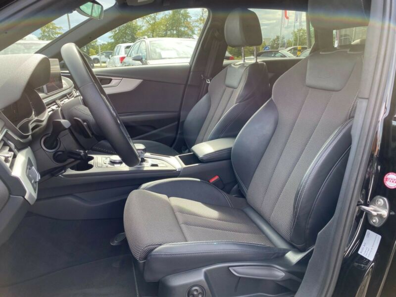 AUDI A4 AVANT 2.0 TDI 150 S-LINE / S-TRONIC