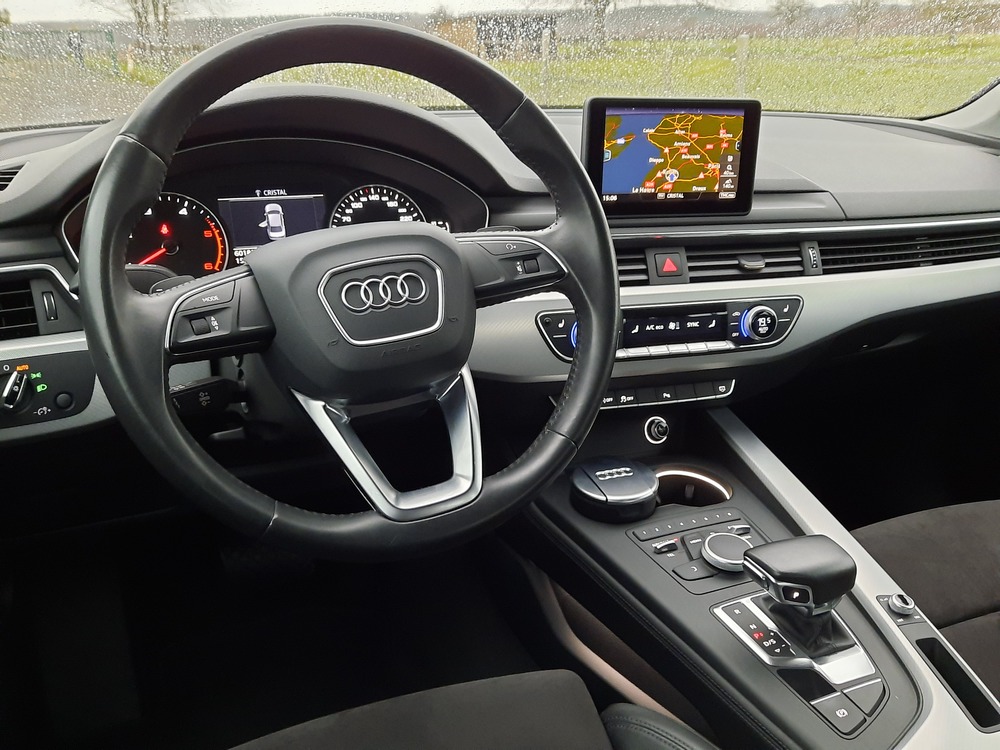 AUDI A4 BERLINE 2.0 TDI DESIGN