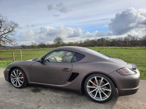 PORSCHE CAYMAN S – 295 ch