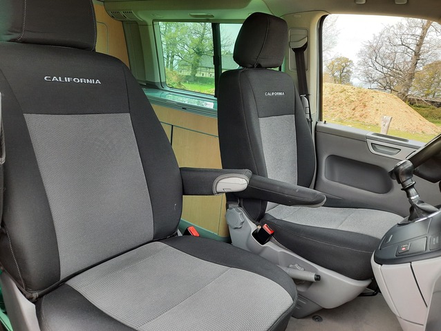 VW T5 California Comfortline 2.5 TDI 174 BVM6