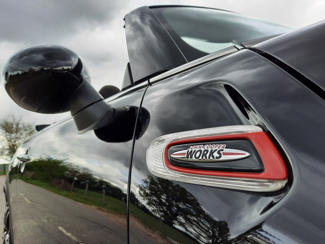 Mini John Cooper Works Cabrio 231 CH