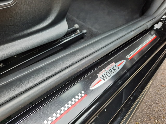 Mini John Cooper Works Cabrio 231 CH