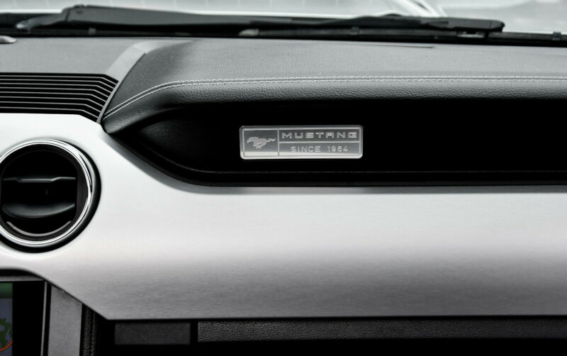 FORD MUSTANG CABRIO 2.3 ECOBOOST