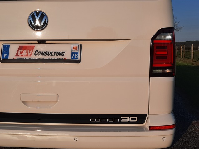 VW T6 MULTIVAN EDITION 30 / 2.0 TDI 204 / DSG 4 MOTION