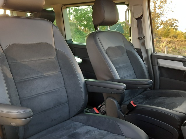VW T6 MULTIVAN EDITION 30 / 2.0 TDI 204 / DSG 4 MOTION