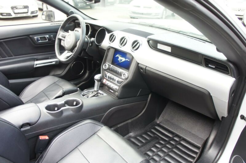 FORD MUSTANG CABRIO 2.3 ECOBOOST