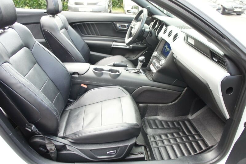 FORD MUSTANG CABRIO 2.3 ECOBOOST