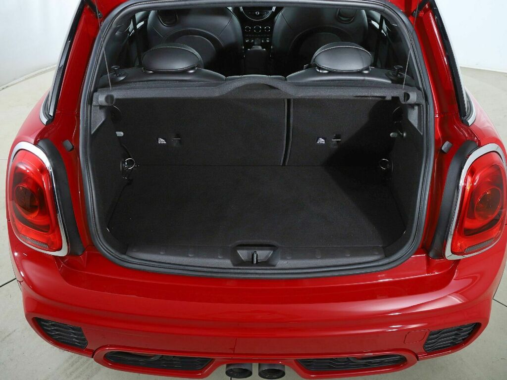 MINI 3 portes – JOHN COOPER WORKS – Toit pano