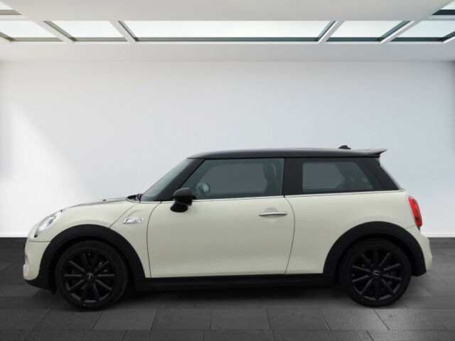 MINI 3 portes – COOPER S – Toit pano – HK – 12700 kms