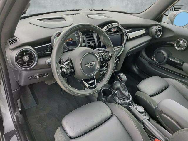 MINI 3 portes – COOPER S – Toit pano – 13792 kms