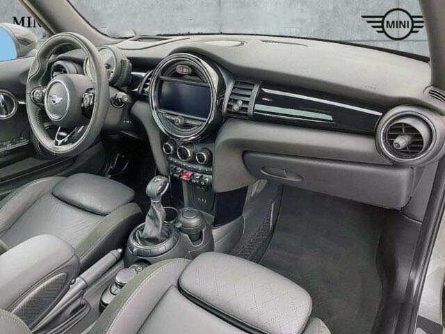 MINI 3 portes – COOPER S – Toit pano – 13792 kms