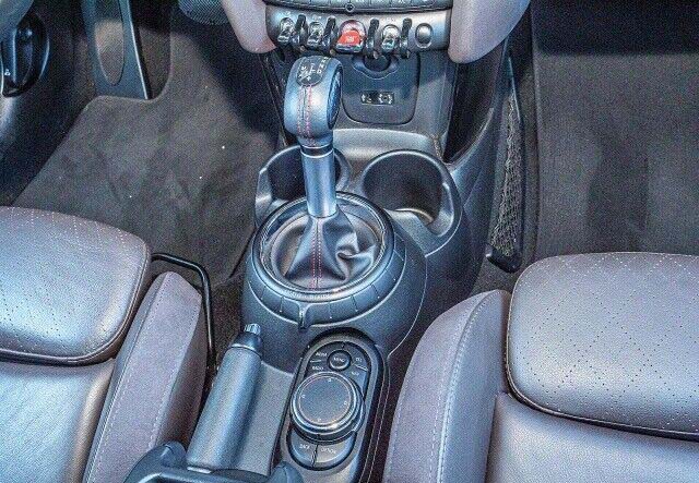 MINI 3 portes – COOPER S – Toit panoramique – Palettes au volant