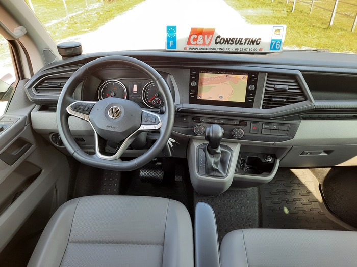 Volkswagen T6.1 Caravelle Comfortline – 2.0 TDI 150 CH DSG7 – 9 places assises