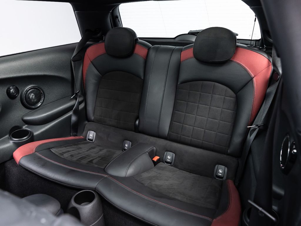 Mini Cooper S – Toit pano – Harman Kardon – 1ère main