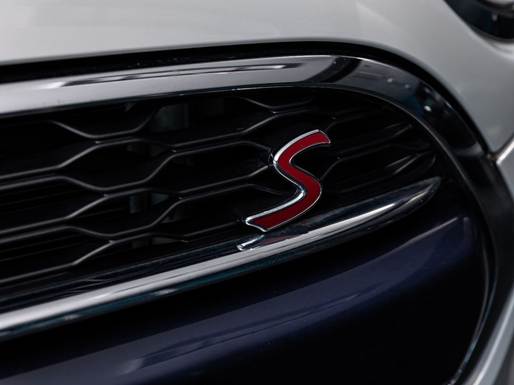 Mini Cooper S – Toit pano – Harman Kardon – 1ère main