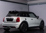 Mini Cooper S – Toit pano – Harman Kardon – 1ère main