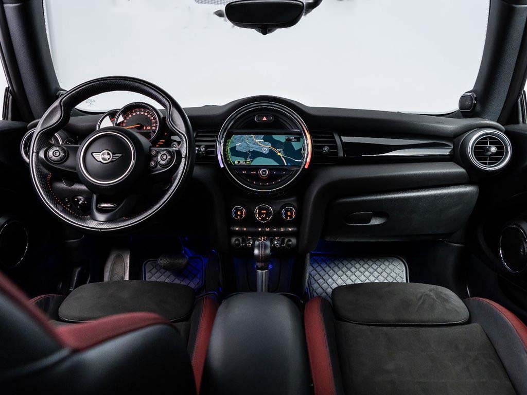 Mini Cooper S – Toit pano – Harman Kardon – 1ère main