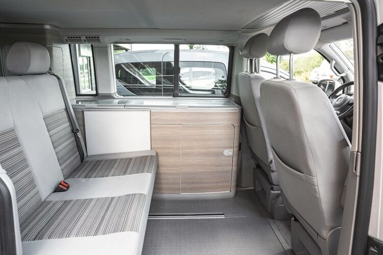 Volkswagen – T5 California Comfortline – 2.0 TDI 140 Ch