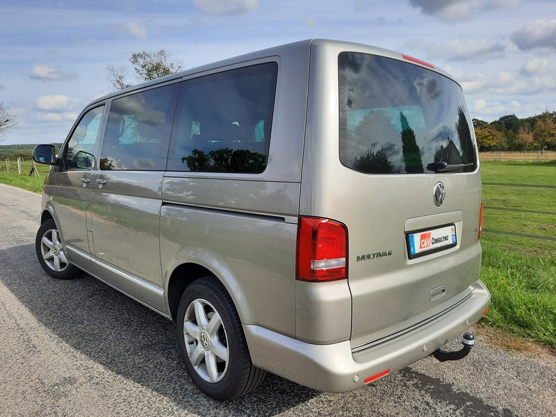 Volkswagen – T5 Multivan Comfortline – 2.0 TDI 140