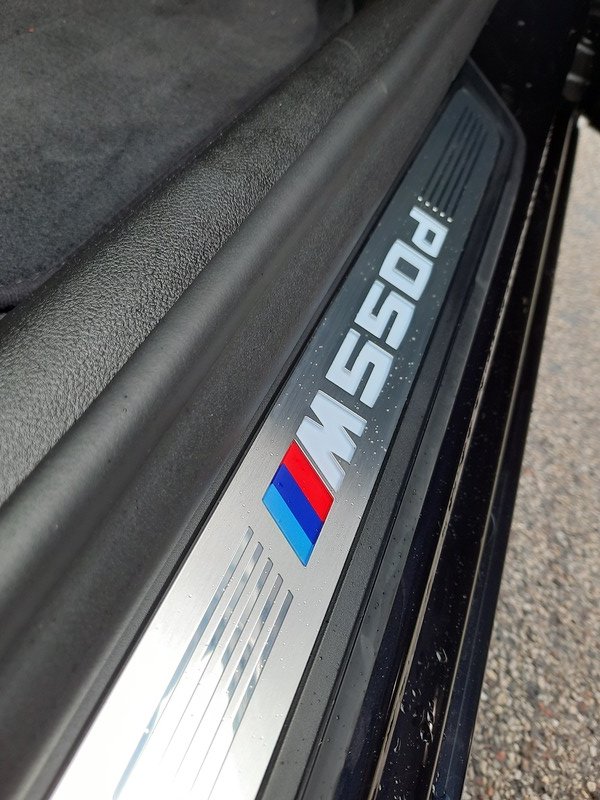 BMW – M550d xDrive Touring – 400 ch – Harman Kardon – Toit pano