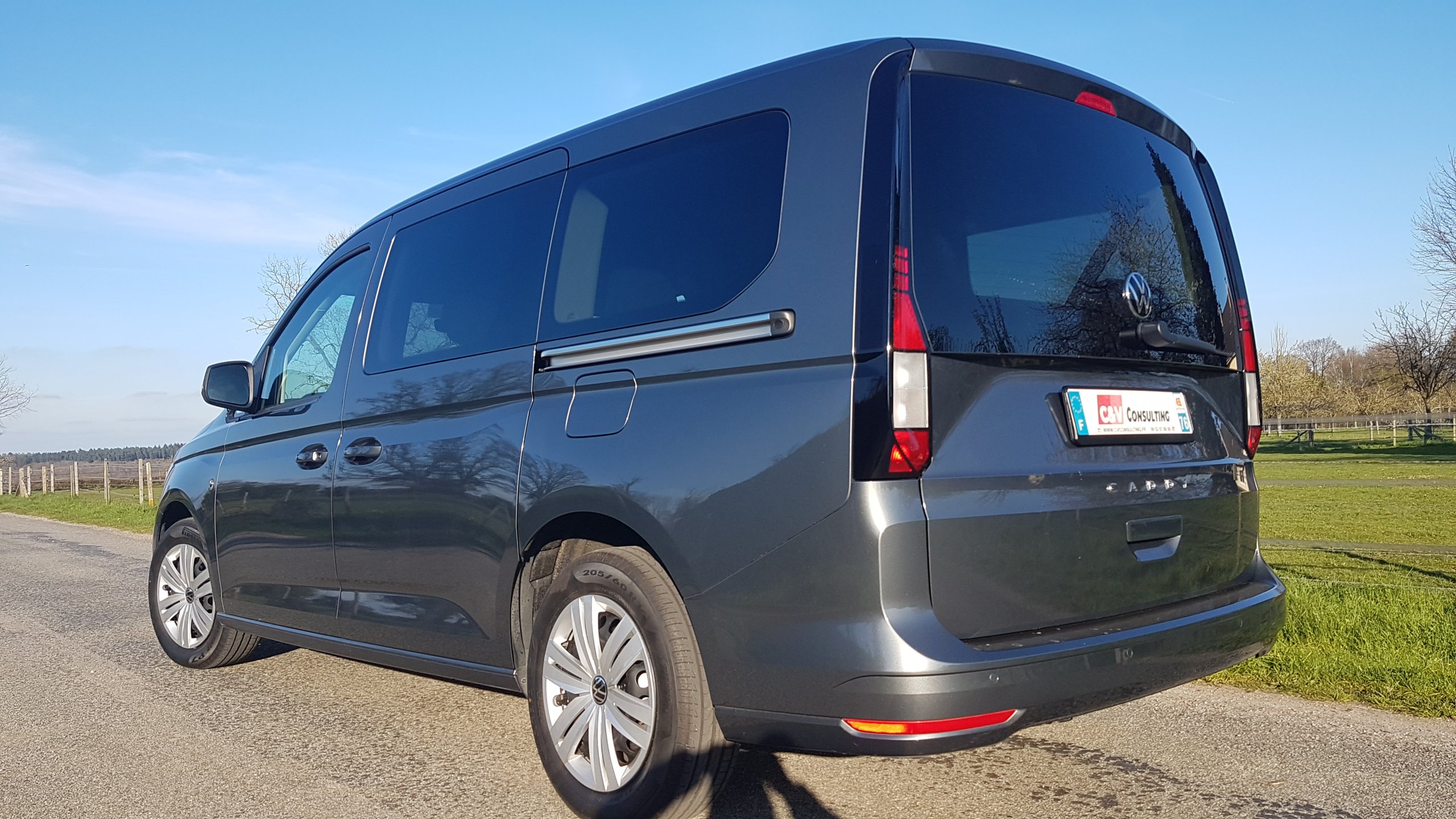 Volkswagen _ Caddy Maxi _ 2.0 TDI 102 ch BVM6