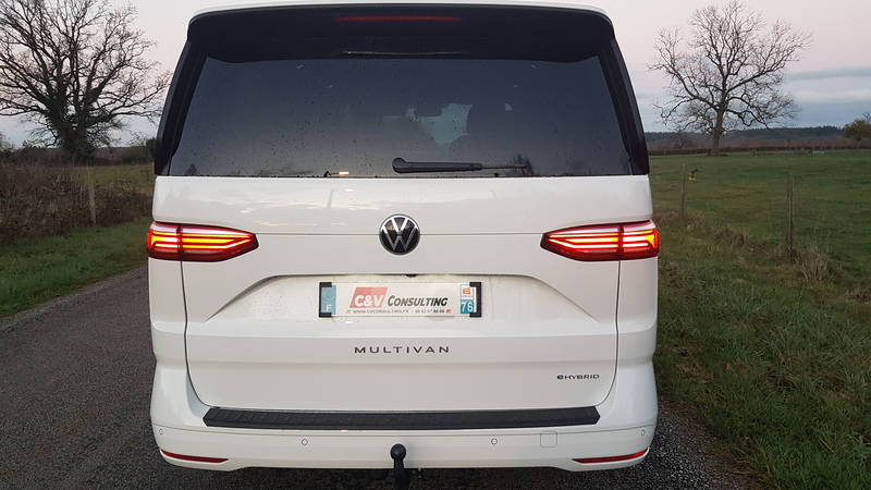 Volkswagen _ T7 Multivan Life _ 1.4 eHybrid _ 218 ch