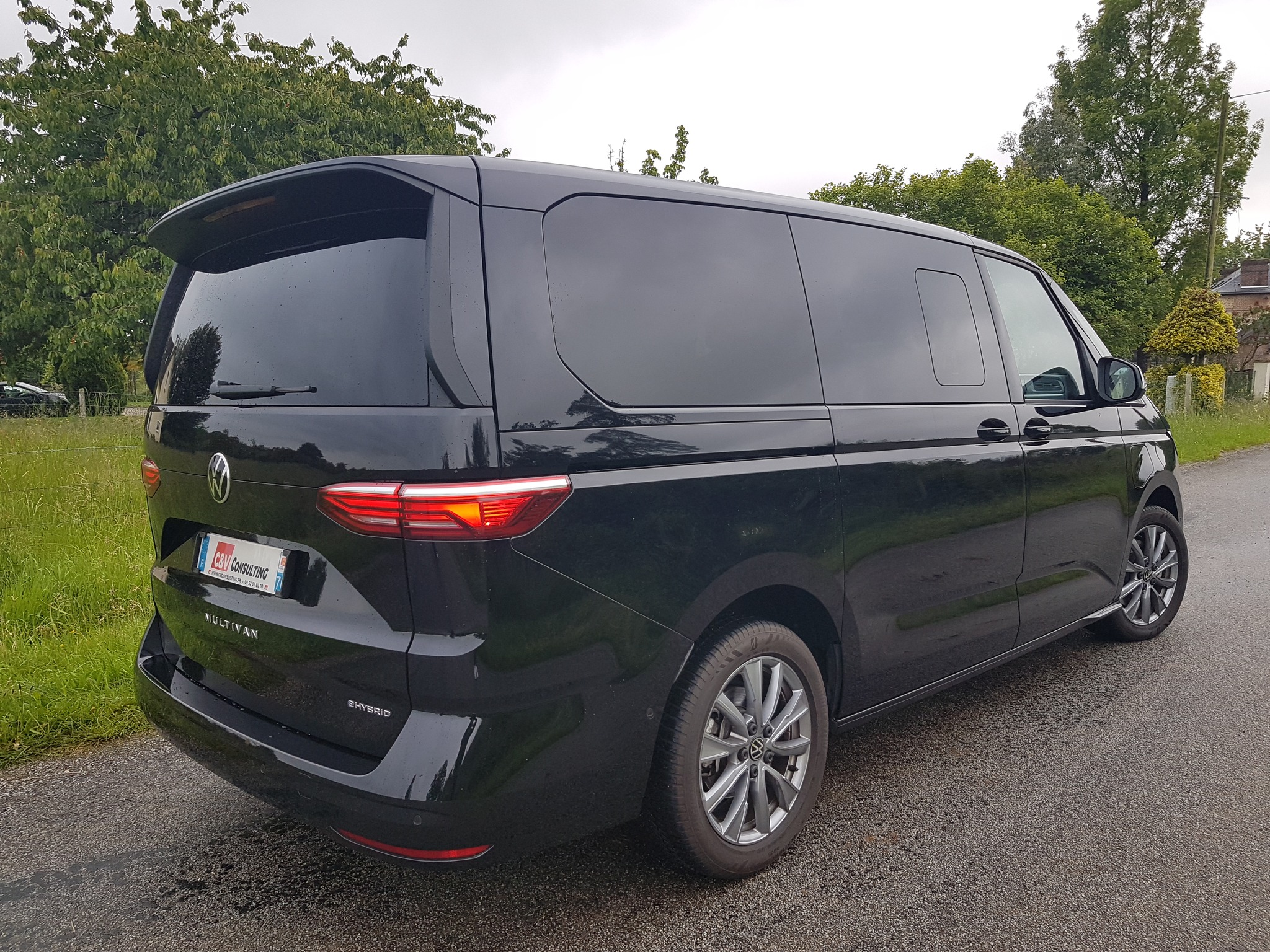 Volkswagen _ T7 Multivan Energetic _ 1.4 eHybrid _ 218 ch _ Pack vis-à-vis