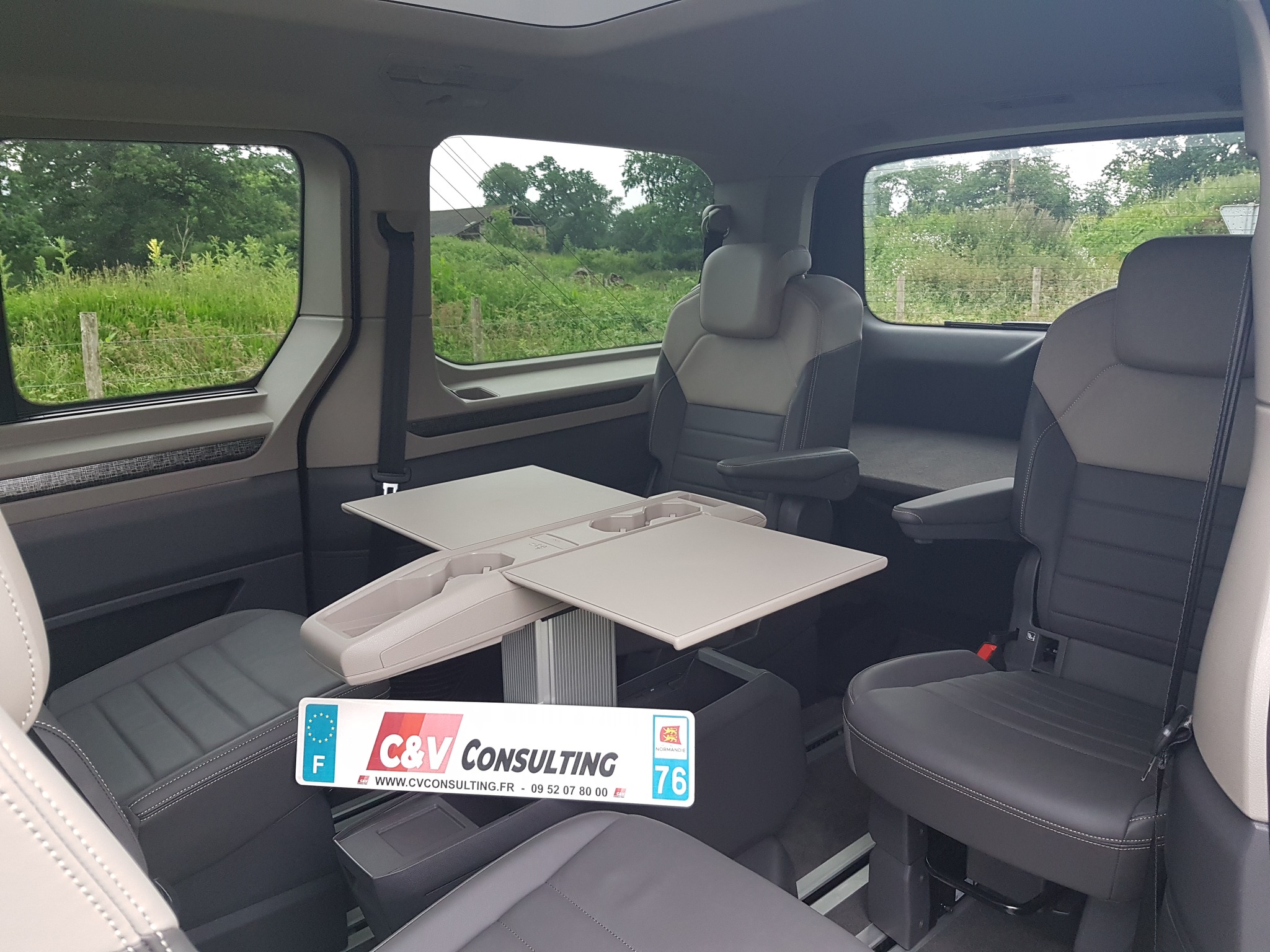 Volkswagen _ T7 Multivan Energetic _ 1.4 eHybrid _ 218 ch _ Pack vis-à-vis