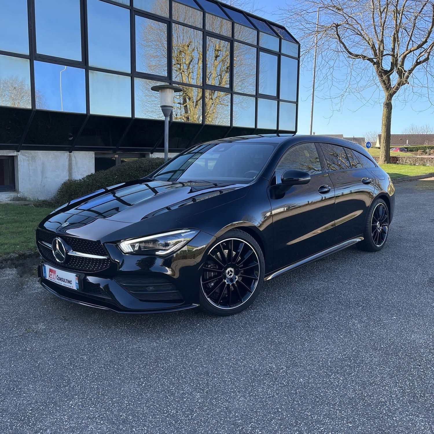 Mercedes Benz – CLA 200 – Shooting Brake – AMG Line