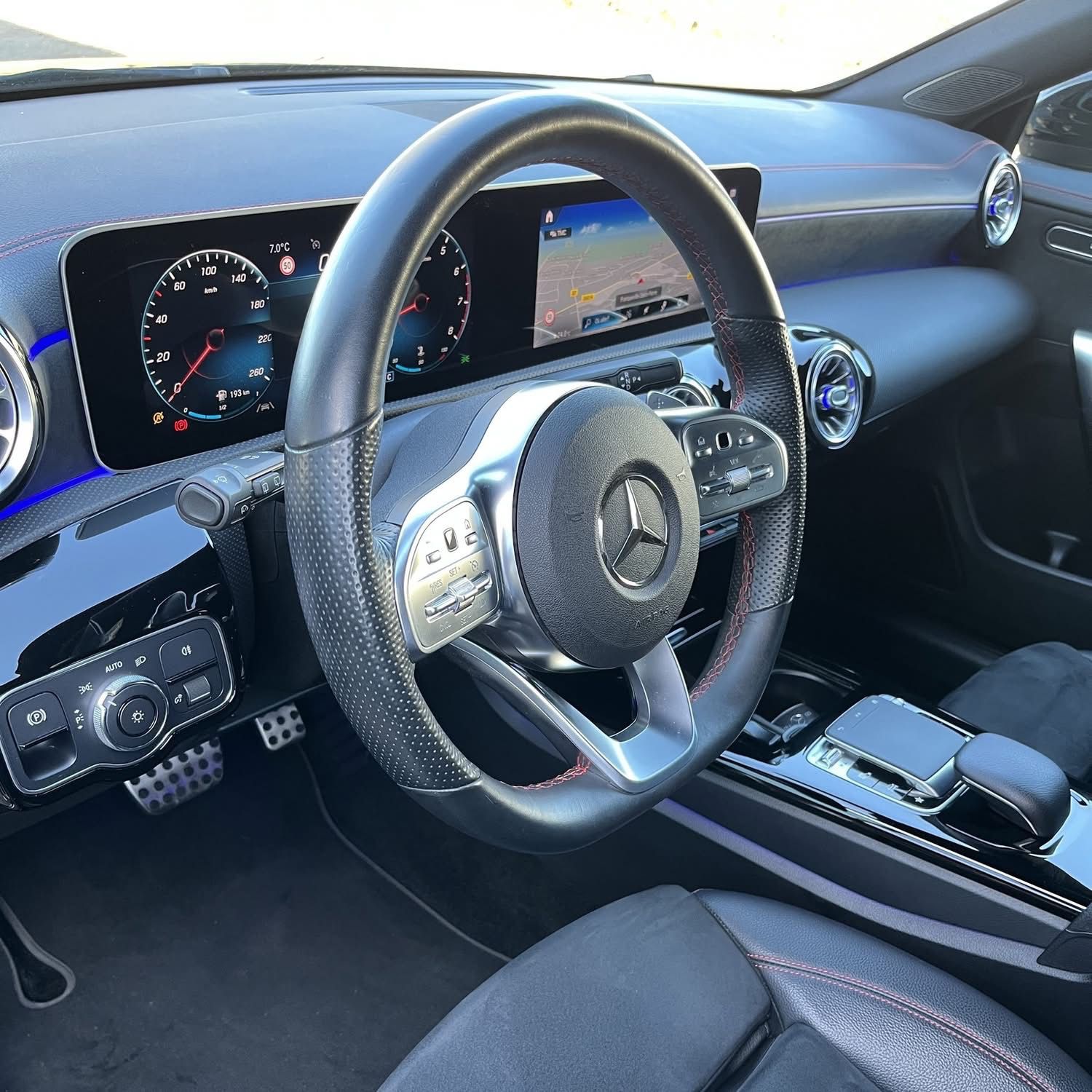 Mercedes Benz – CLA 200 – Shooting Brake – AMG Line