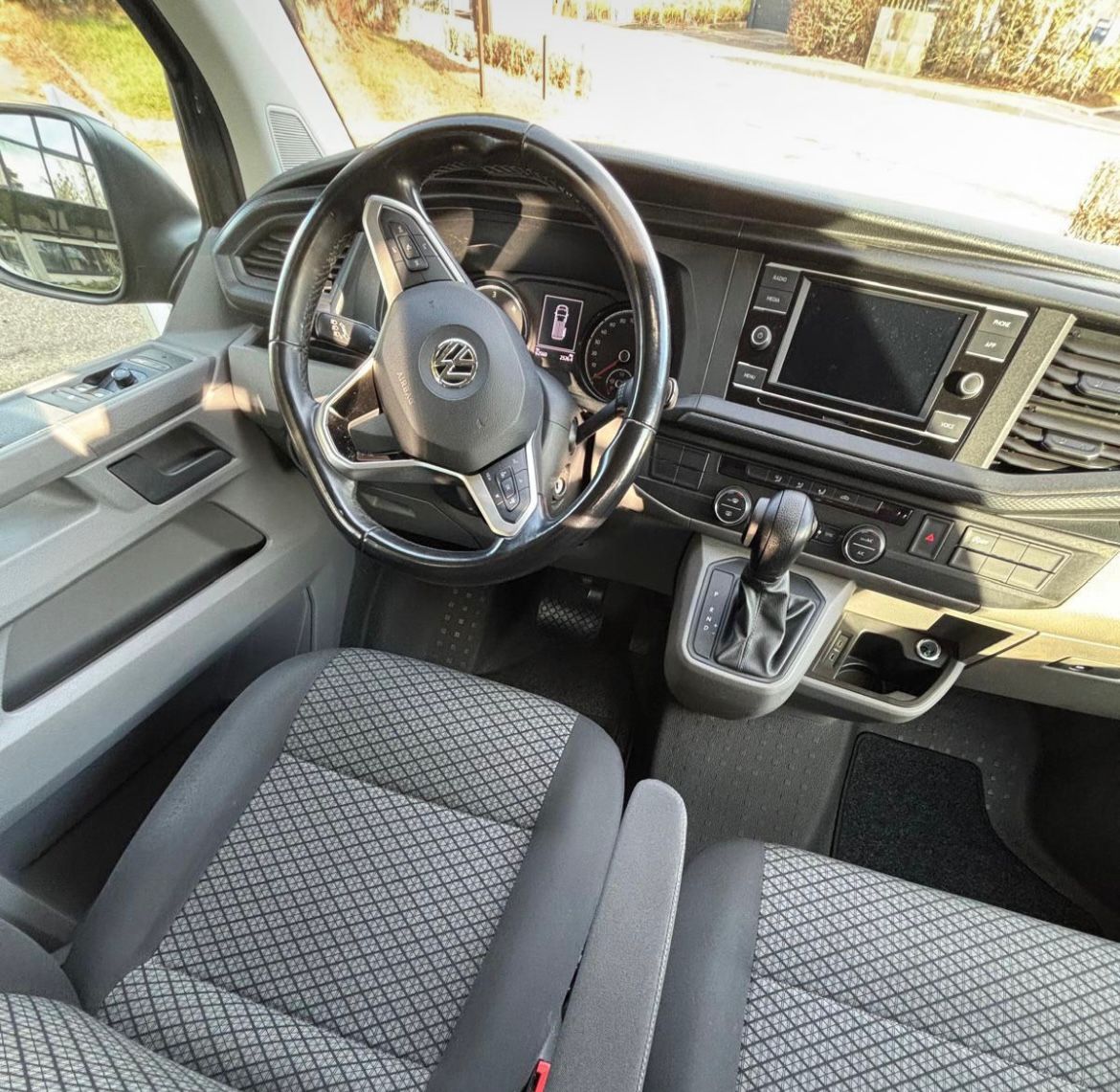 Volkswagen T6.1 Caravelle