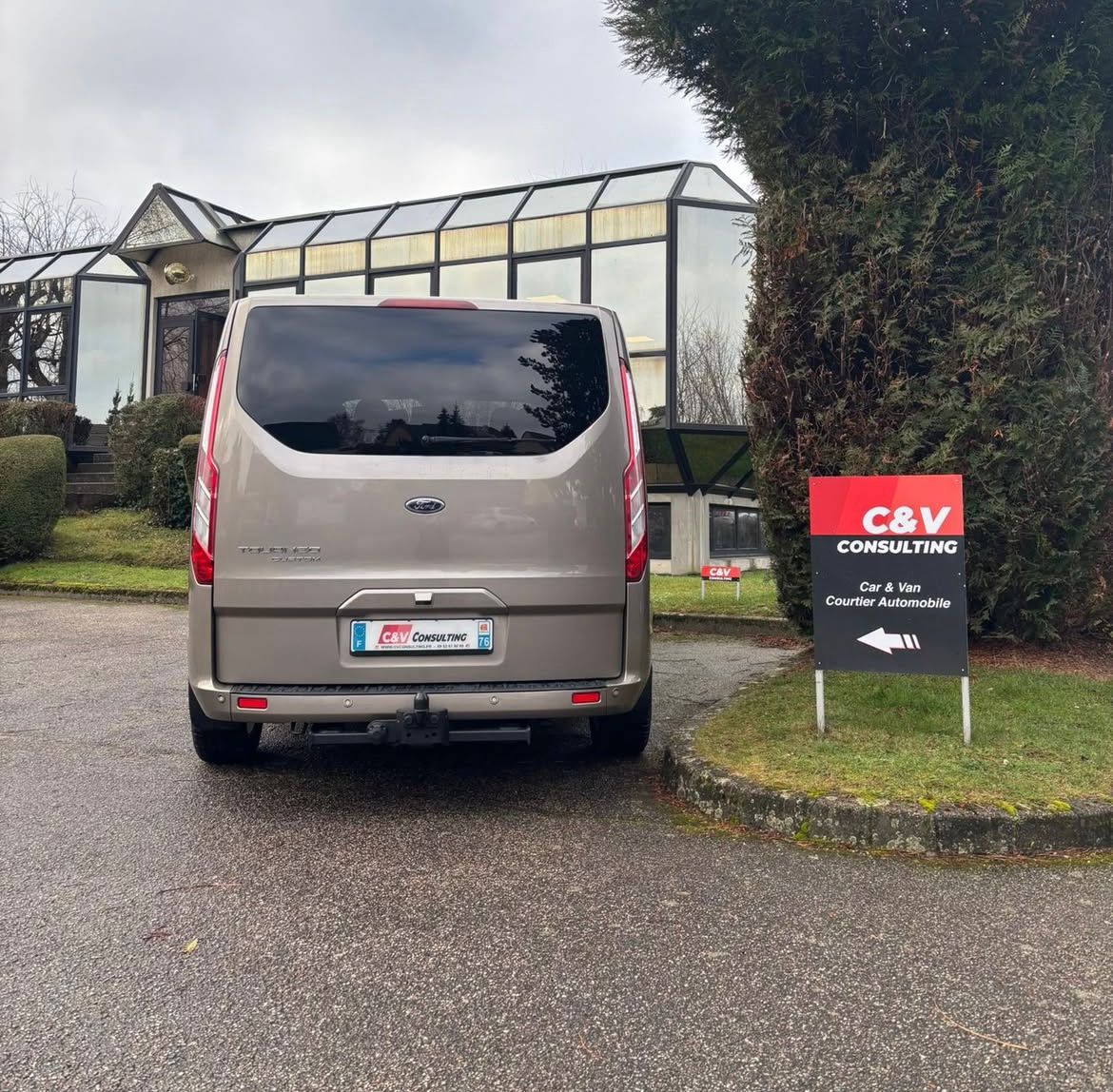 Ford Tourneo Custom 320 L2H1 Titanium