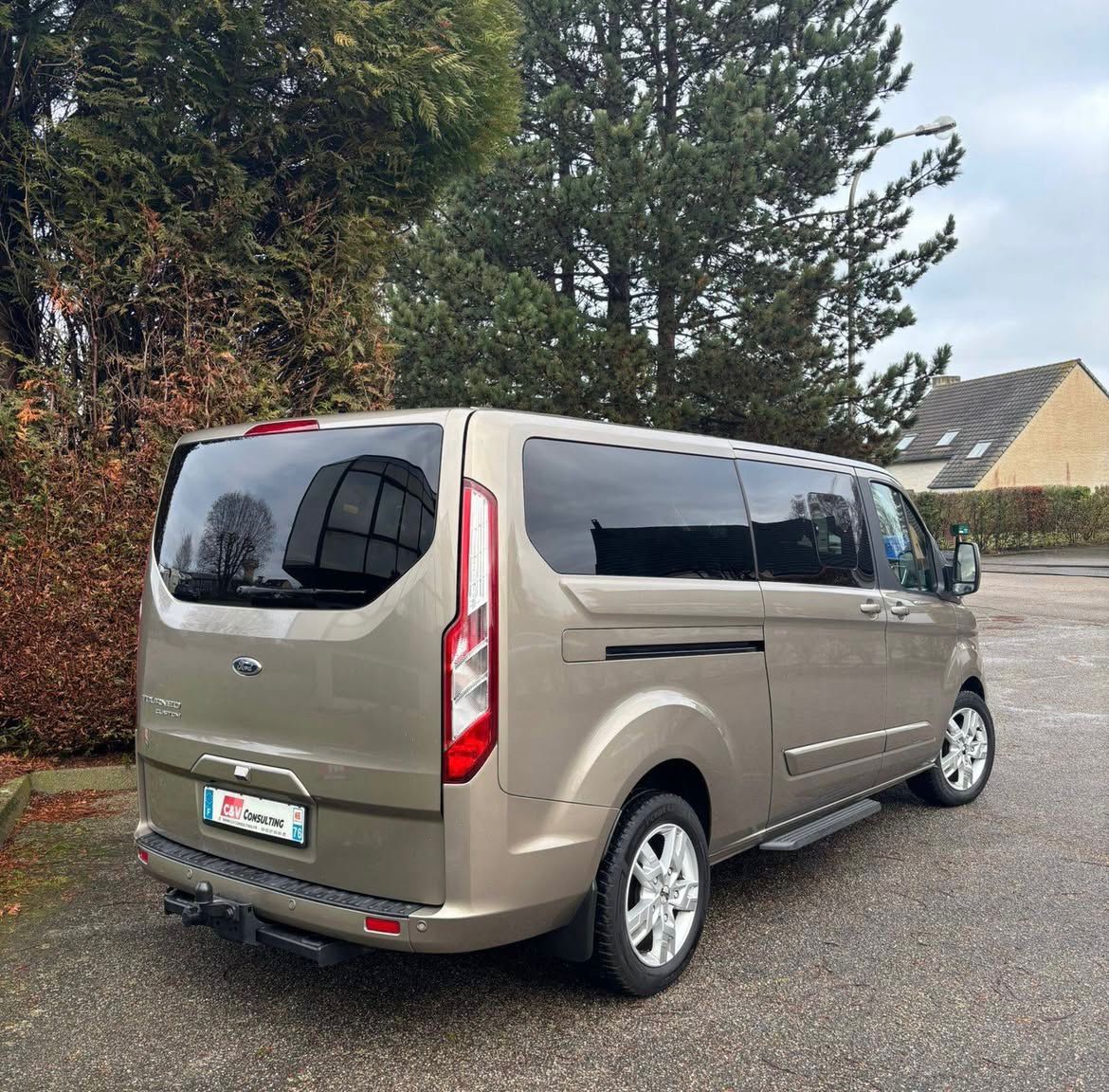 Ford Tourneo Custom 320 L2H1 Titanium