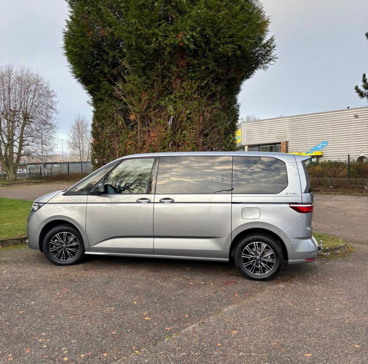 Volkswagen T7 Multivan Goal