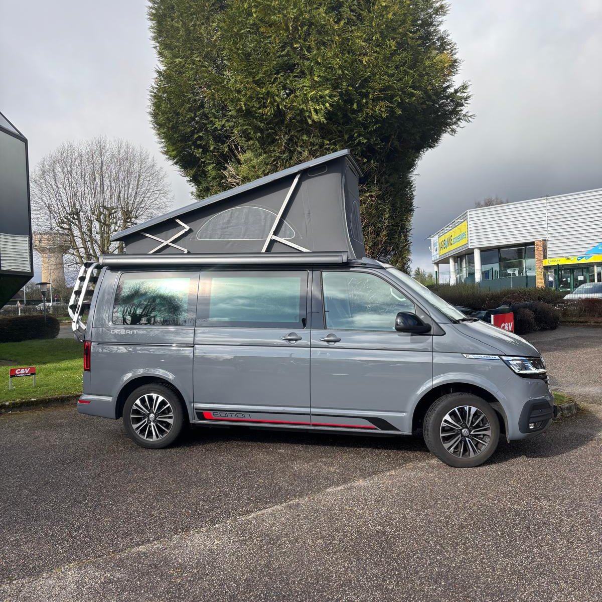 Volkswagen T6.1 California Ocean Edition