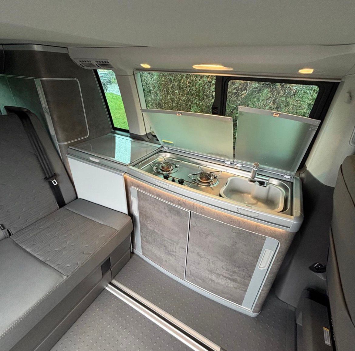 Volkswagen T6.1 California Ocean Edition