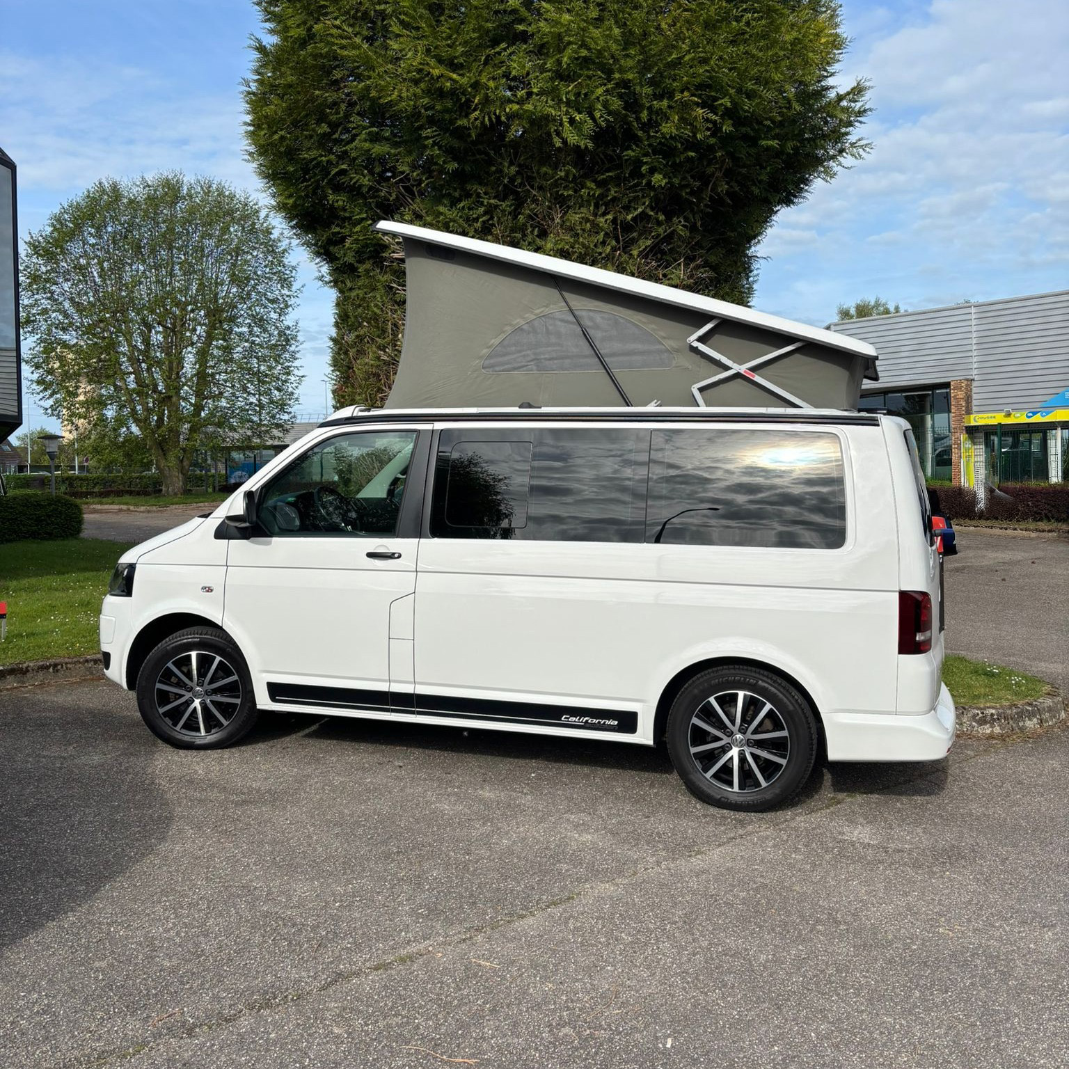 Volkswagen – T5 California – Beach Edition
