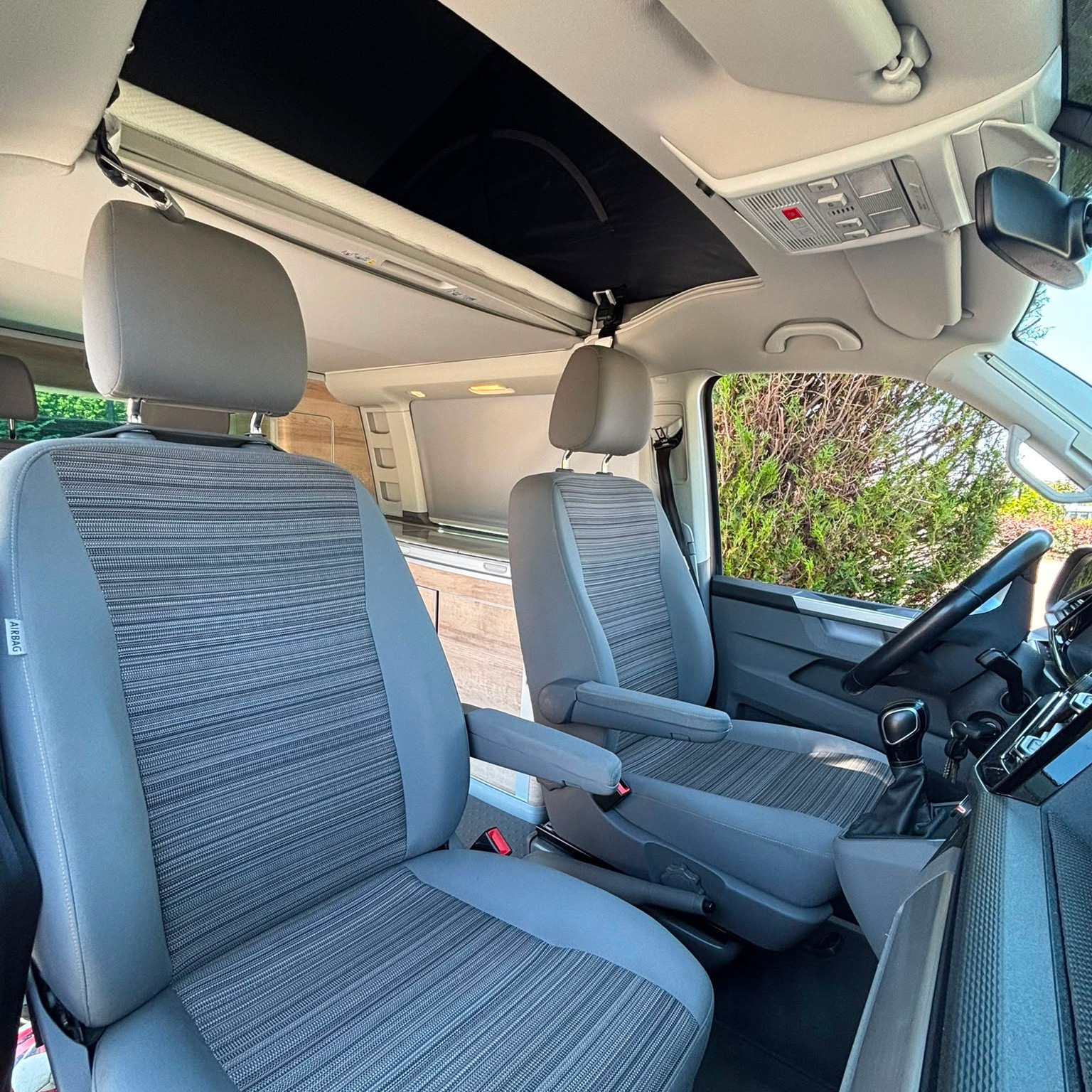 Volkswagen – T6.1 California Coast